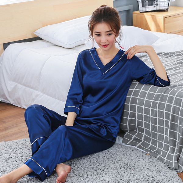 qweek v-neck solid color silk sleepwear women summer lounge pajamas two piece breathable comfortable satin pyjamas women, Black;red
qweek v-neck solid color silk sleepwear women summer lounge pajamas two piece breathable comfortable satin pyjamas women, Black;red
