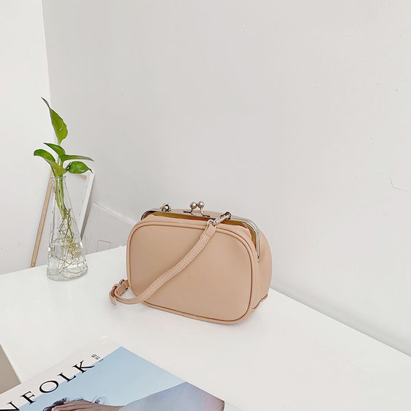 the elegant temperament womanbag simple clutch 2020 new fashion shoulder bag flap pu purses
the elegant temperament womanbag simple clutch 2020 new fashion shoulder bag flap pu purses