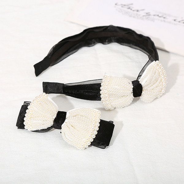 factory direct sales 2020 spring and summer korean version of the new gold velvet pearl bow hair band headband fashion temperament wholesale, Black;brown
factory direct sales 2020 spring and summer korean version of the new gold velvet pearl bow hair band headband fashion temperament wholesale, Black;brown