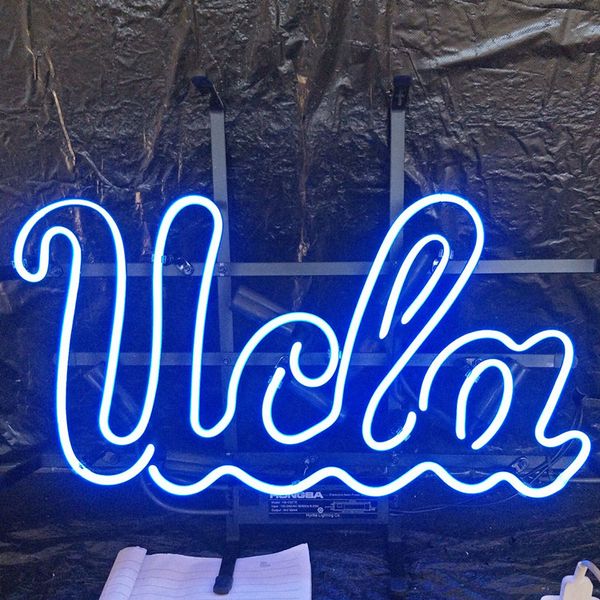 фабрика пользовательские ucla неоновый знак открытый бар дисплей развлечения украшения настоящее стекло неоновая лампа свет металлический ка
фабрика пользовательские ucla неоновый знак открытый бар дисплей развлечения украшения настоящее стекло неоновая лампа свет металлический ка
