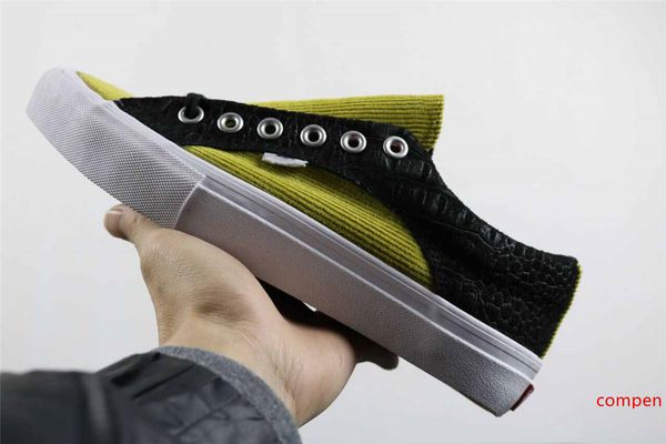 sk8-mid pro canvas shoes lightweight mens womens sneakers classic all-match vulcanized shoes crocodile texture skate shoes size 36-44
sk8-mid pro canvas shoes lightweight mens womens sneakers classic all-match vulcanized shoes crocodile texture skate shoes size 36-44