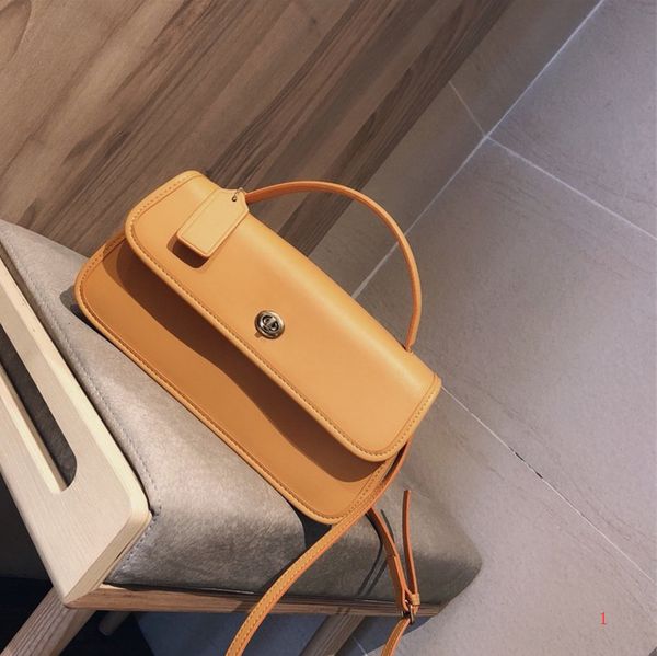 2020 Designer Luxury Handbag Small Bag High Quality Shoulder Bag Cross Body //CFY20040310
2020 Designer Luxury Handbag Small Bag High Quality Shoulder Bag Cross Body //CFY20040310