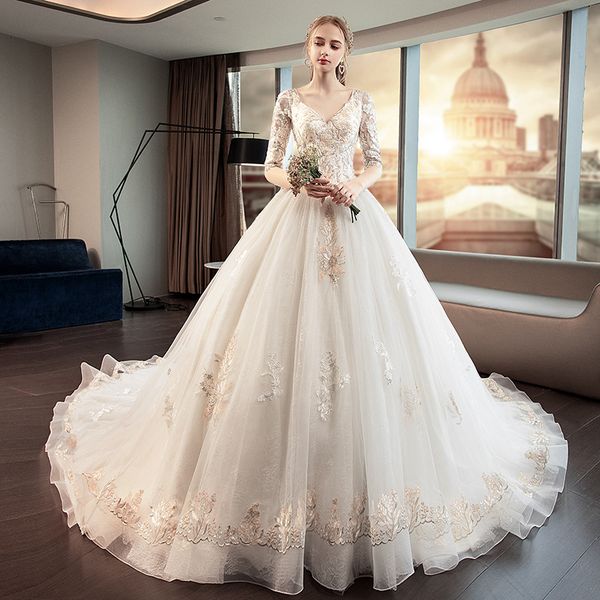 new winter long tail pregnant women bride main yarn long sleeve hepburn retro large size slim slim, White
new winter long tail pregnant women bride main yarn long sleeve hepburn retro large size slim slim, White