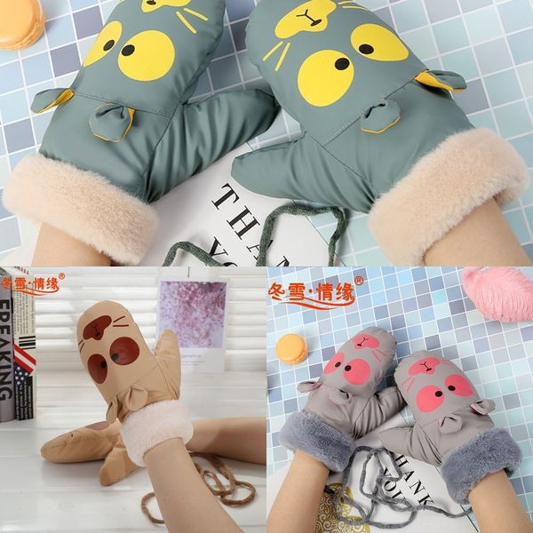 2019 winter children's comfortable warm plush warm and gloves down cloth cartoon gloves, White
2019 winter children's comfortable warm plush warm and gloves down cloth cartoon gloves, White