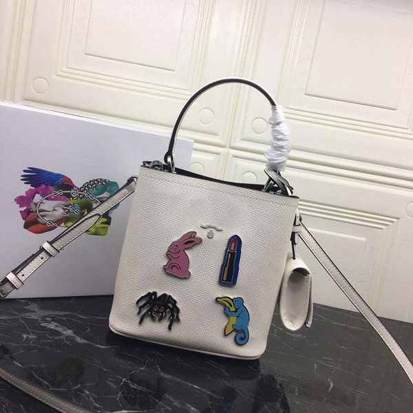 designer bags bucket purse bag genuine leather pada women designer handbags mini purses bag
designer bags bucket purse bag genuine leather pada women designer handbags mini purses bag