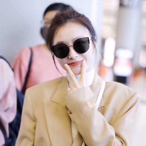 new fashion trend korean version polarized sunglasses ladies sunglasses outdoor sports driving men's glasses ladies sunglasses, White;black
new fashion trend korean version polarized sunglasses ladies sunglasses outdoor sports driving men's glasses ladies sunglasses, White;black