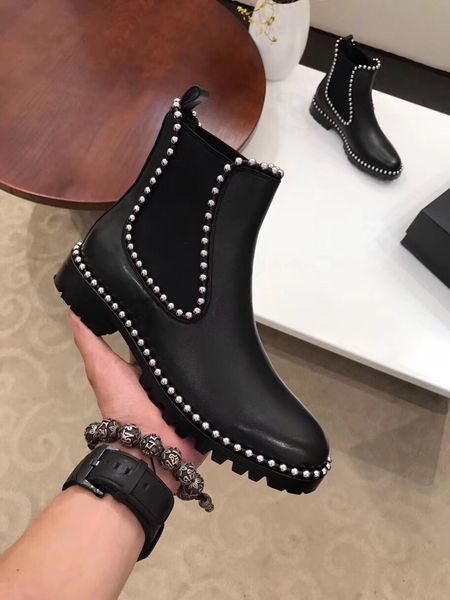 new european rivet beaded boots ladies handsome short barrel leather stitching elastic cloth martin boots calf leather, Black
new european rivet beaded boots ladies handsome short barrel leather stitching elastic cloth martin boots calf leather, Black
