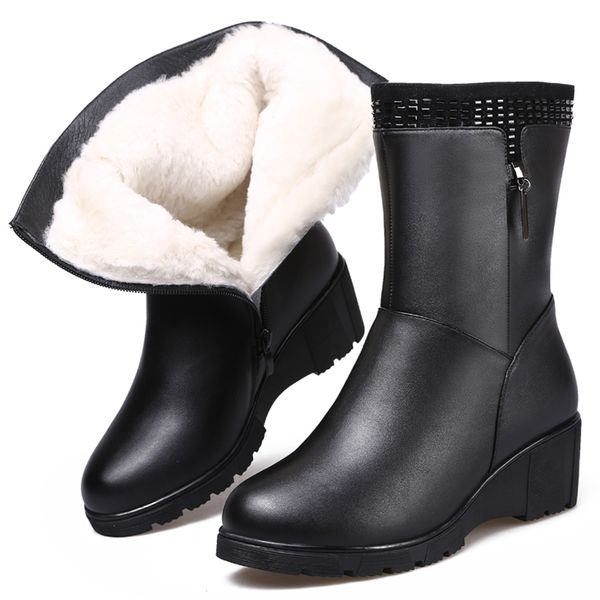 new elegant rhinestone cow leather boots 2018 winter boots women shoes non-slip comfort fur one wool women wedges shoes, Black
new elegant rhinestone cow leather boots 2018 winter boots women shoes non-slip comfort fur one wool women wedges shoes, Black