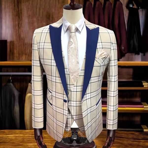 wide peaked lapel men suits for wedding tuxedos 2020 high-end blazer groom 3 pieces smart casual business tuxedos, White;black
wide peaked lapel men suits for wedding tuxedos 2020 high-end blazer groom 3 pieces smart casual business tuxedos, White;black