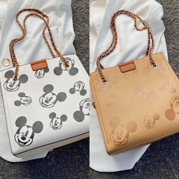 large capacity all-match summer trend women's hand hand 2020 hand bag women's big bag temperament
large capacity all-match summer trend women's hand hand 2020 hand bag women's big bag temperament