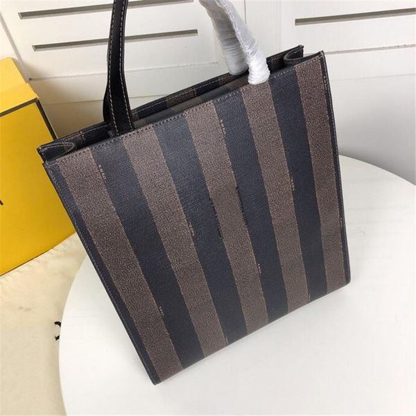 

2019 brand fashion designer bags Atmospheric Classic Handbag large handbags crossbody bag Fashion bags with one shoulder