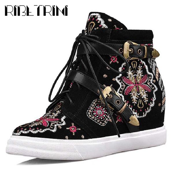 ribetrini 34-41 brand ethnic genuine leather suede ankle boots height increasing boots women fashion embroider shoes woman, Black
ribetrini 34-41 brand ethnic genuine leather suede ankle boots height increasing boots women fashion embroider shoes woman, Black
