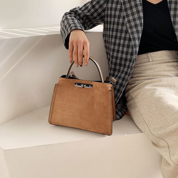 bags for women women's bags handheld large bag women's bag 2019 korean version of the lock shoulder diagonal joker tote
bags for women women's bags handheld large bag women's bag 2019 korean version of the lock shoulder diagonal joker tote