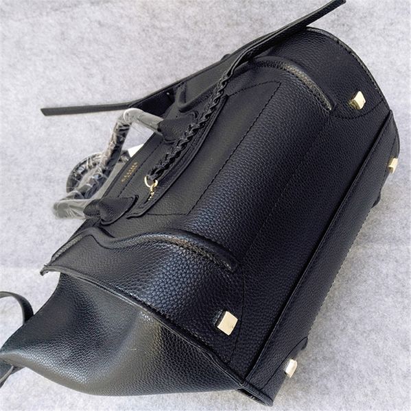 2020 paris france classic fashion bat bags leather package phantom package wings embarrassed smile package boston handbag, Black
2020 paris france classic fashion bat bags leather package phantom package wings embarrassed smile package boston handbag, Black