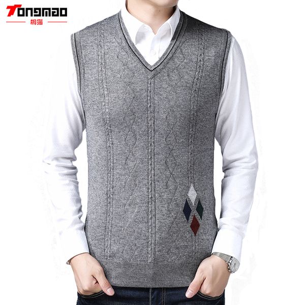 tongmao brand men's clothing autumn men's solid color v-neck sleeveless sweater business casual knit vest slim, White;black
tongmao brand men's clothing autumn men's solid color v-neck sleeveless sweater business casual knit vest slim, White;black