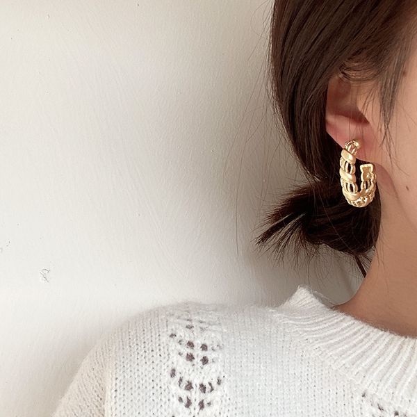 vintage silver gold geometric hollow big statement stud earrings for women fashion jewelry, Golden;silver
vintage silver gold geometric hollow big statement stud earrings for women fashion jewelry, Golden;silver
