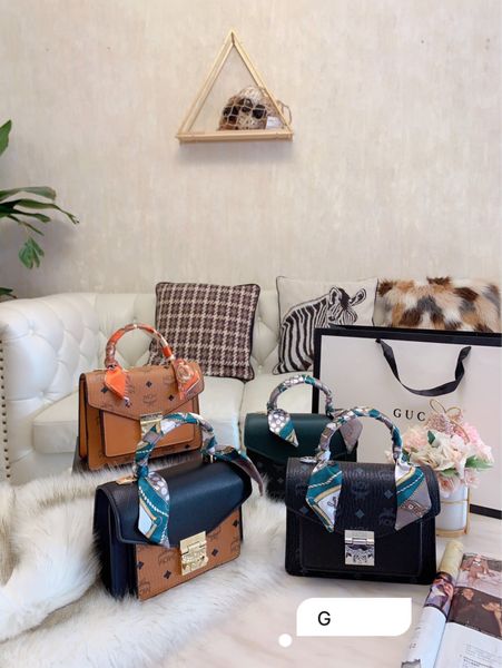 2020 new christmas gift handbags shoulder bags shopping tote messenger bags the single shoulder bag shopping bag 01
2020 new christmas gift handbags shoulder bags shopping tote messenger bags the single shoulder bag shopping bag 01