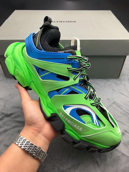 2020 send with box sports sneakers men women v2 outdoor shoes us size 12 13 eur 46 47 48
2020 send with box sports sneakers men women v2 outdoor shoes us size 12 13 eur 46 47 48