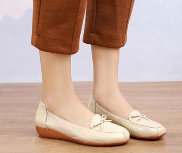 2020 women's shoes in spring and autumn with new style slope heel round head bowknot mother shoes@3123, Black
2020 women's shoes in spring and autumn with new style slope heel round head bowknot mother shoes@3123, Black