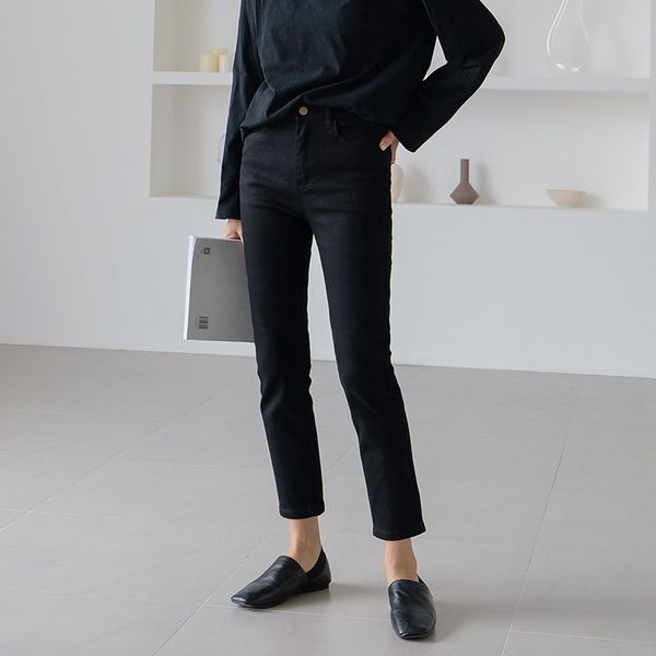 autumn 2019 new black slim korean straight tube jeans women's nine point skinny little leg pencil pants jeans woman, Blue
autumn 2019 new black slim korean straight tube jeans women's nine point skinny little leg pencil pants jeans woman, Blue