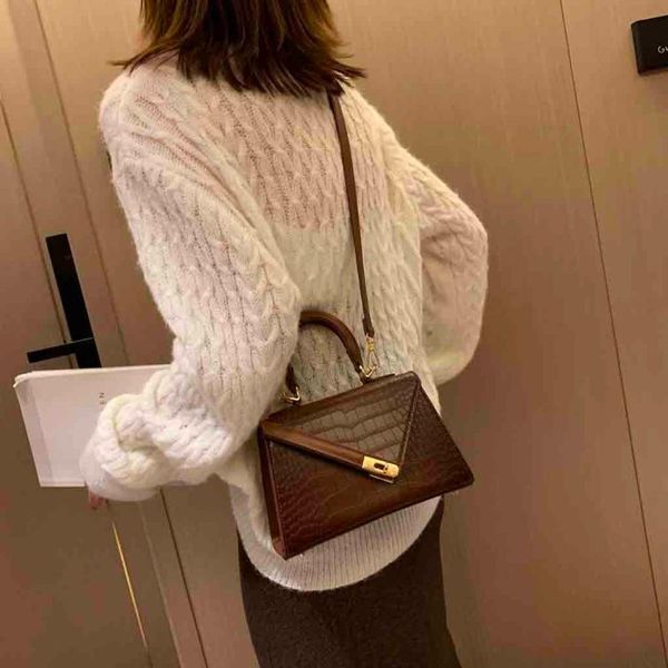 european fashion simple women's handbag 2020 new quality pu leather women tote bag alligator shoulder crossbody bags 3
european fashion simple women's handbag 2020 new quality pu leather women tote bag alligator shoulder crossbody bags 3