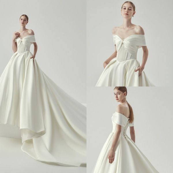 2020 bohemian wedding dresses off shoulder lace appliques satin bridal gowns lace-up back sweep train a-line wedding dress, White
2020 bohemian wedding dresses off shoulder lace appliques satin bridal gowns lace-up back sweep train a-line wedding dress, White
