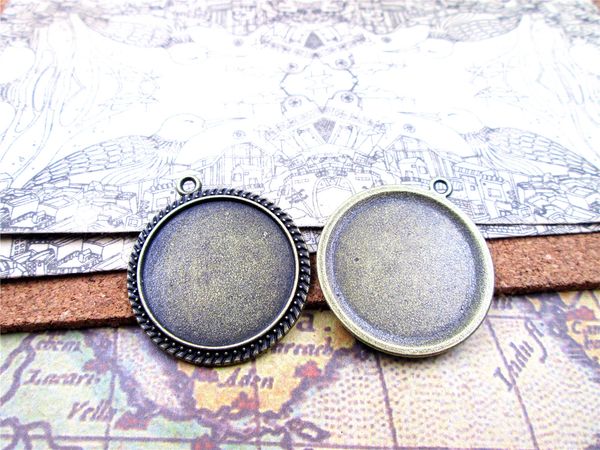18pcs-- antique bronze cabochon base settings charm pendants, specks base settings ,1side inner 25mm charms pendants, Bronze;silver
18pcs-- antique bronze cabochon base settings charm pendants, specks base settings ,1side inner 25mm charms pendants, Bronze;silver