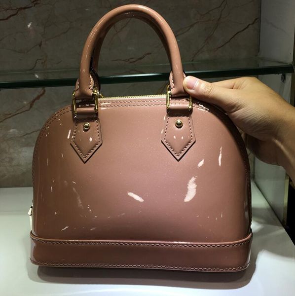 luxury classic shell bag damier patent leather grid bags designer handbags shoulder bags women canvas crossbody purse shopping tote
luxury classic shell bag damier patent leather grid bags designer handbags shoulder bags women canvas crossbody purse shopping tote