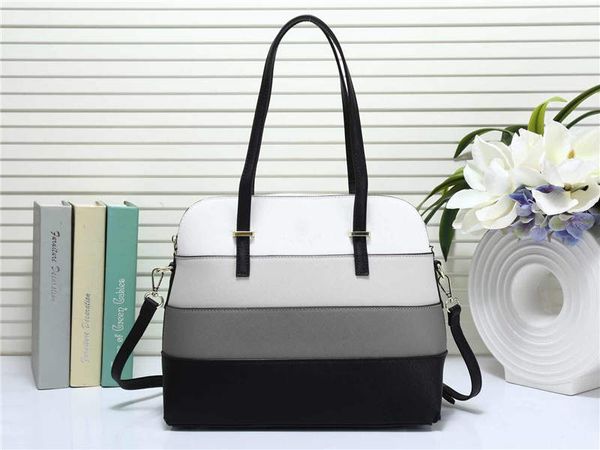 2019 brand fashion designer woman bags simple elegant shoulder bags atmospheric classic handbag fashion inclined shoulder bag
2019 brand fashion designer woman bags simple elegant shoulder bags atmospheric classic handbag fashion inclined shoulder bag