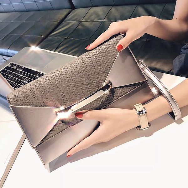 women's handbag with one shoulder and one shoulder, 2019 new dinner party handbag, creative key, square handbag, handbag goddess
women's handbag with one shoulder and one shoulder, 2019 new dinner party handbag, creative key, square handbag, handbag goddess