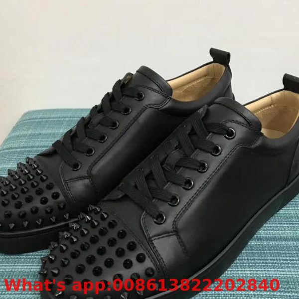low cut leisure lace up full black leather rivets front fashion red bottom for man shoes sneakers casual flat loafers
low cut leisure lace up full black leather rivets front fashion red bottom for man shoes sneakers casual flat loafers