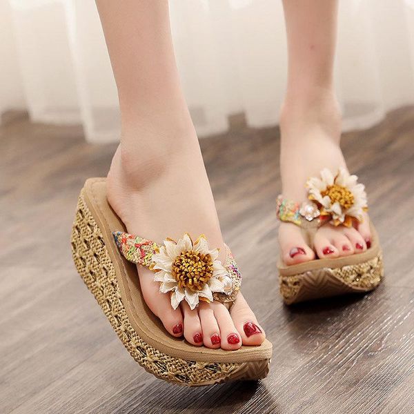 fashion seaside high-heeled anti-slip outside wearing thick sole can under the water new beach shoes women cool slippers summer, Black
fashion seaside high-heeled anti-slip outside wearing thick sole can under the water new beach shoes women cool slippers summer, Black