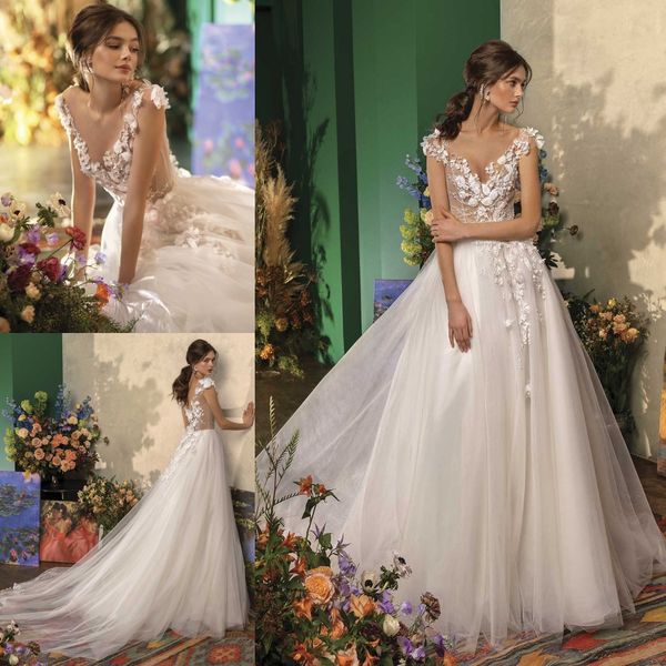 stunning 3d appliqued wedding dresses sheer v neck beaded bridal gowns a line covered buttons back sweep train tulle robe de mariée, White
stunning 3d appliqued wedding dresses sheer v neck beaded bridal gowns a line covered buttons back sweep train tulle robe de mariée, White