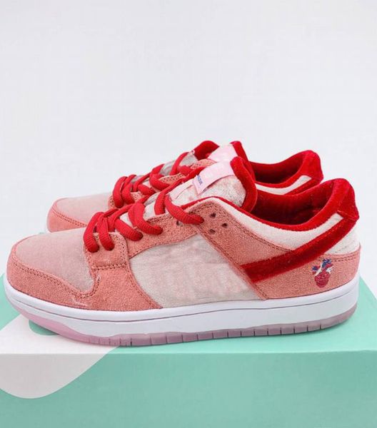 with box)2020 strangelove x sb dunk low running shoes men women gym red pink sneakers
with box)2020 strangelove x sb dunk low running shoes men women gym red pink sneakers
