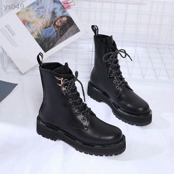 black martin boots women's autumn and winter plus velvet british wind vintage leather thick heel women's boots warm thick bottom s
black martin boots women's autumn and winter plus velvet british wind vintage leather thick heel women's boots warm thick bottom s