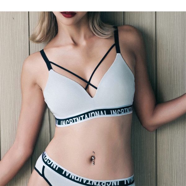discount bikini drill letter print new three point swimsuit split style swimsuit women bikini swimming sports swimwear flexible stylish, White;black
discount bikini drill letter print new three point swimsuit split style swimsuit women bikini swimming sports swimwear flexible stylish, White;black