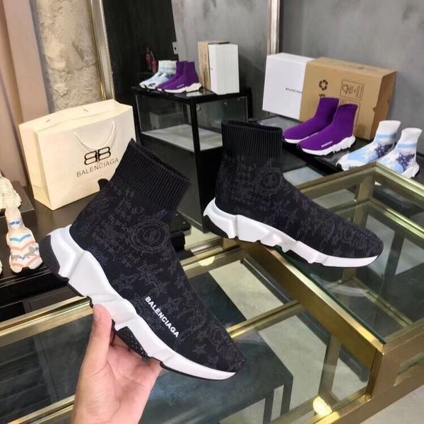 2020 new lim1 men and women socks shoes fashion sneakers couple models outdoor sports shoes daily casual breathable sports shoes belt box
2020 new lim1 men and women socks shoes fashion sneakers couple models outdoor sports shoes daily casual breathable sports shoes belt box