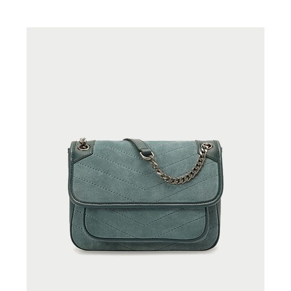 new large-capacity rhombus chain wandering bag shoulder messenger bag 
new large-capacity rhombus chain wandering bag shoulder messenger bag