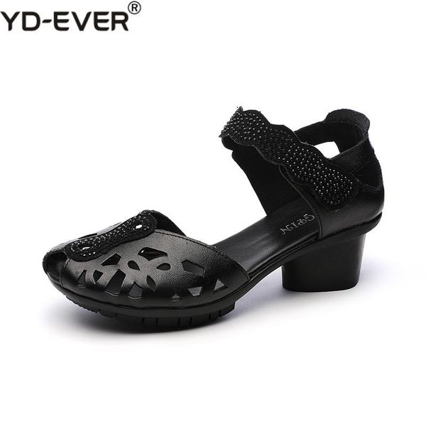 2020 summer genuine leather shoes gladiator sandals women 5cm high heels classic black peep toe hollow ladies sandals
2020 summer genuine leather shoes gladiator sandals women 5cm high heels classic black peep toe hollow ladies sandals