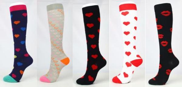 5pair/lot medical preventing venous dilatation sports compression professional printing design pressure stockings, Black;white
5pair/lot medical preventing venous dilatation sports compression professional printing design pressure stockings, Black;white