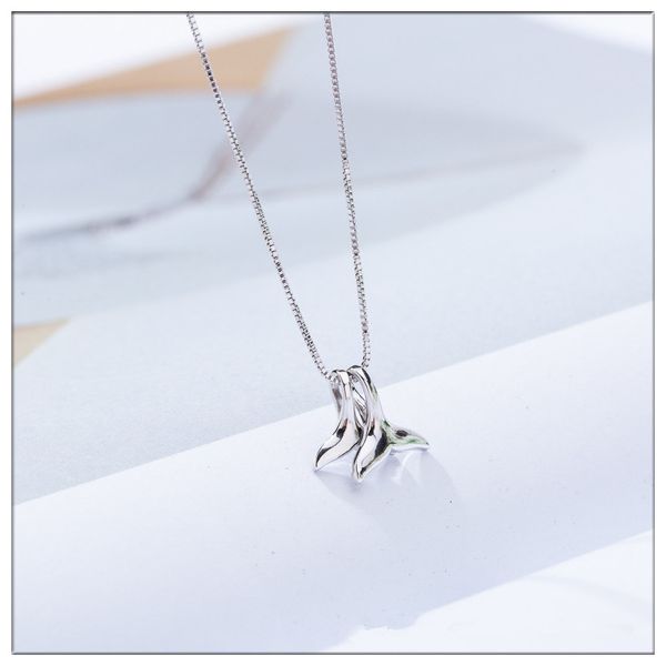 925 luxury sterling silver jewelry designer necklace pendant necklace collarbone chain dolphin tail pendant surface plating platinum
925 luxury sterling silver jewelry designer necklace pendant necklace collarbone chain dolphin tail pendant surface plating platinum