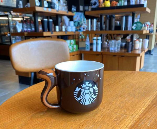 2017 starbucks korea autumn squirrel coffee cup 3d stereoscopic tail brown ceramic breakfast cup deskmug 12oz
2017 starbucks korea autumn squirrel coffee cup 3d stereoscopic tail brown ceramic breakfast cup deskmug 12oz