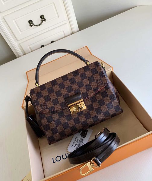 tassel messenger bags for women fashion mens letter real leather crossbody bags totes for ladies size 25cm
tassel messenger bags for women fashion mens letter real leather crossbody bags totes for ladies size 25cm