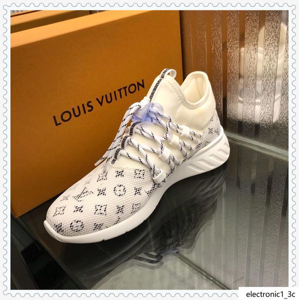 2019sf spring and autumn men s casual sports shoes high-belt travel sneakers, with micro-standard, with the original box fast delivery
2019sf spring and autumn men s casual sports shoes high-belt travel sneakers, with micro-standard, with the original box fast delivery