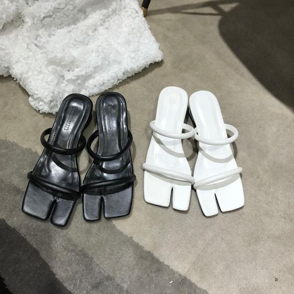 2020 novel slippers women chunky heel sandals slip on open toe slides fashion outdoor slipper narrow band summer zapatos mujer, Black
2020 novel slippers women chunky heel sandals slip on open toe slides fashion outdoor slipper narrow band summer zapatos mujer, Black