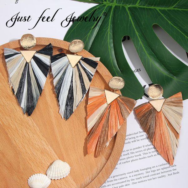 just feel fashion new feather modeling drop earrings jewelry for women statement bohemian vintage punk dangle earrings wholesale, Silver
just feel fashion new feather modeling drop earrings jewelry for women statement bohemian vintage punk dangle earrings wholesale, Silver