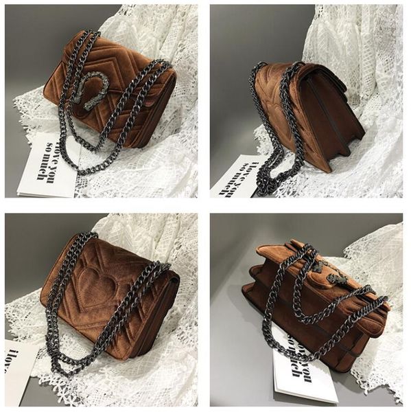 2019 designer bag winter new snakehead lock velvet bag classic embroidered line wavy women chain bag elegant temperament small #1012
2019 designer bag winter new snakehead lock velvet bag classic embroidered line wavy women chain bag elegant temperament small #1012