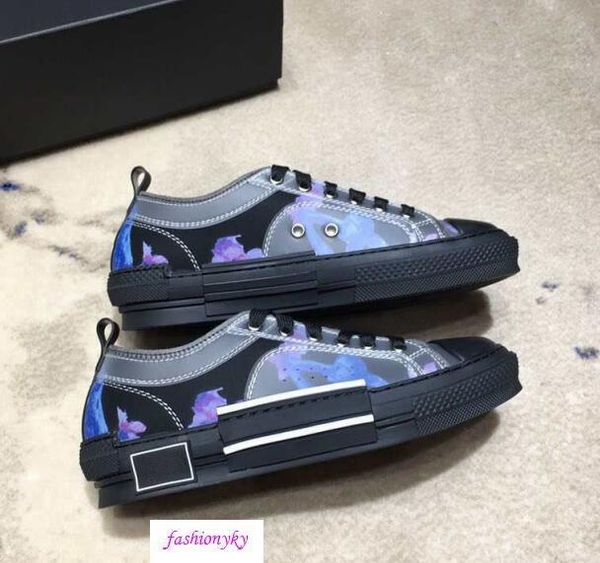 classics b23 single m classic logo as the main vision, in the way of large-area printing on the upper couple size 35-42, Black
classics b23 single m classic logo as the main vision, in the way of large-area printing on the upper couple size 35-42, Black
