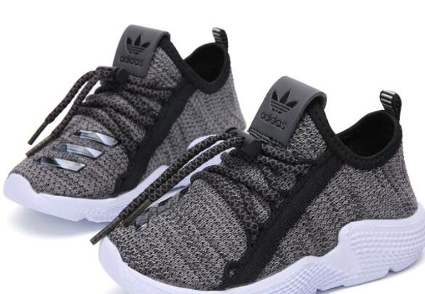 new branded children running shoe classic design baby kids sports shoes white casual sneakers athletic trainers,size 25-36 1-2, Black;red
new branded children running shoe classic design baby kids sports shoes white casual sneakers athletic trainers,size 25-36 1-2, Black;red