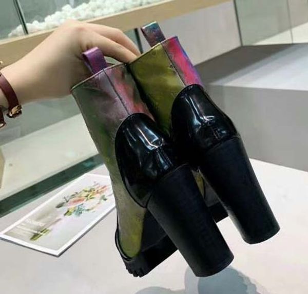 with box sneaker casual shoes trainers fashion sports shoes trainers shoes for woman dhl by toy99 l2415, Black;red
with box sneaker casual shoes trainers fashion sports shoes trainers shoes for woman dhl by toy99 l2415, Black;red